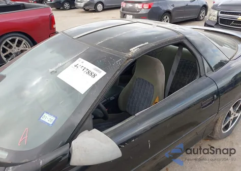 2002 Chevrolet Camaro z USA, uszkodzony, nr VIN 2G1FP22K522130950